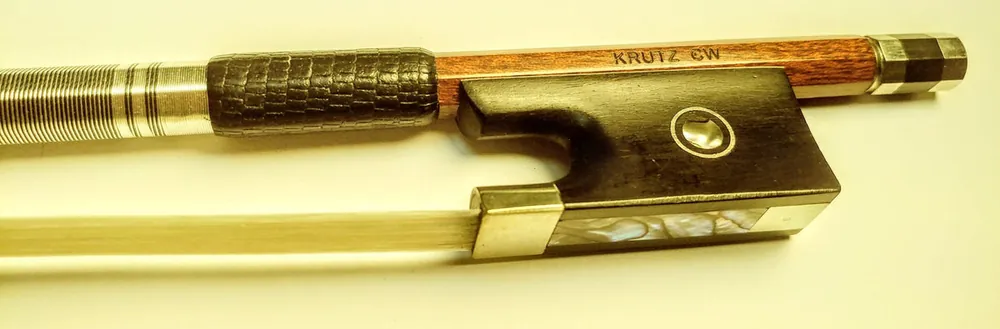 Instant Buy KRUTZ Hybrid Viola Bow (Pernambuco wrapped carbon)