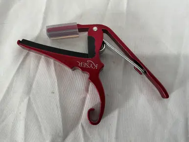 Worldwide Shipping Used Kyser KG6 RED CAPO Guitar Accessory