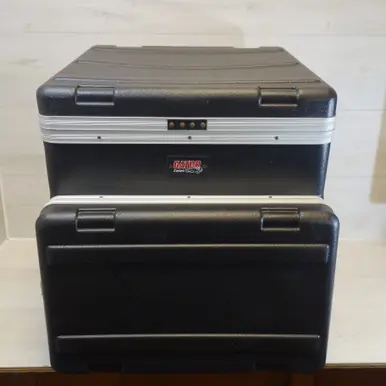 Instant Buy Used Gator GRC-10X4 RACK 9-12 Space Rack
