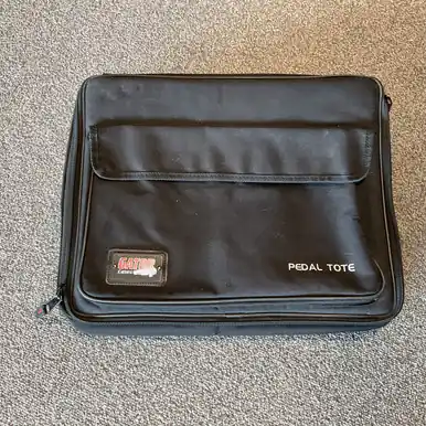Don’t Miss Out Used GATOR PEDAL TOTE Pedal Board